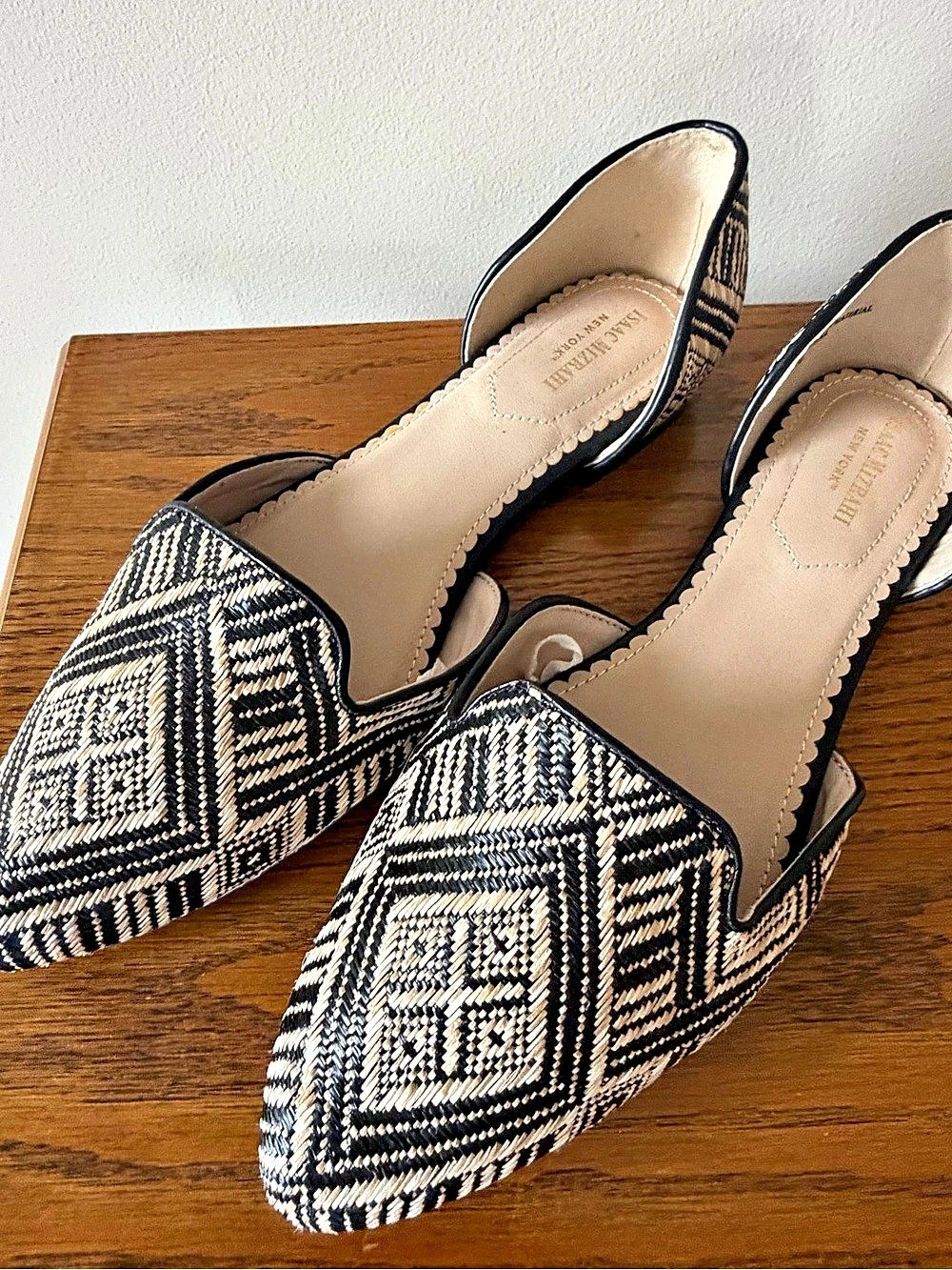 Isaac Mizrahi New York Geometric Woven Flats Black & Cream US 10